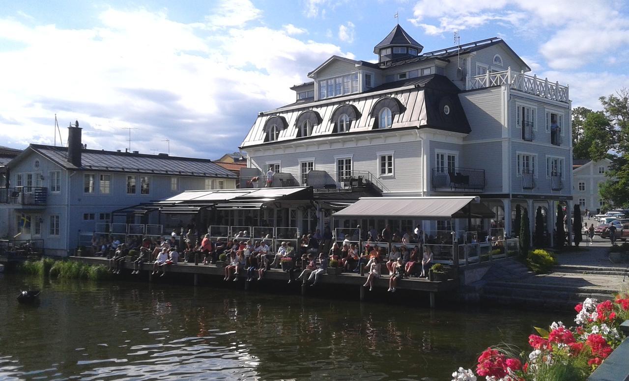Atellet Hotell Norrtälje Buitenkant foto